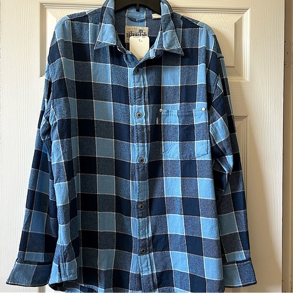 Levi’s - Oversized Flannel - Picture 1 of 4